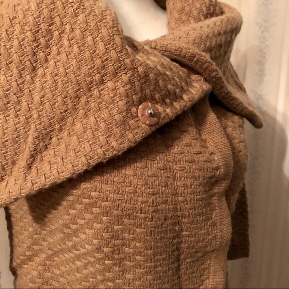 NWOT Banana Republic Merino Wool Sweater - Picture 3 of 8